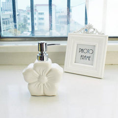 Fashion Butterfly Ceramic Creative Hand Washing Liquid Bottle Home Hotel Press Package Lotion Bottling Lovely Flower